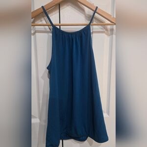 2 Express Womans Dressy Tanks